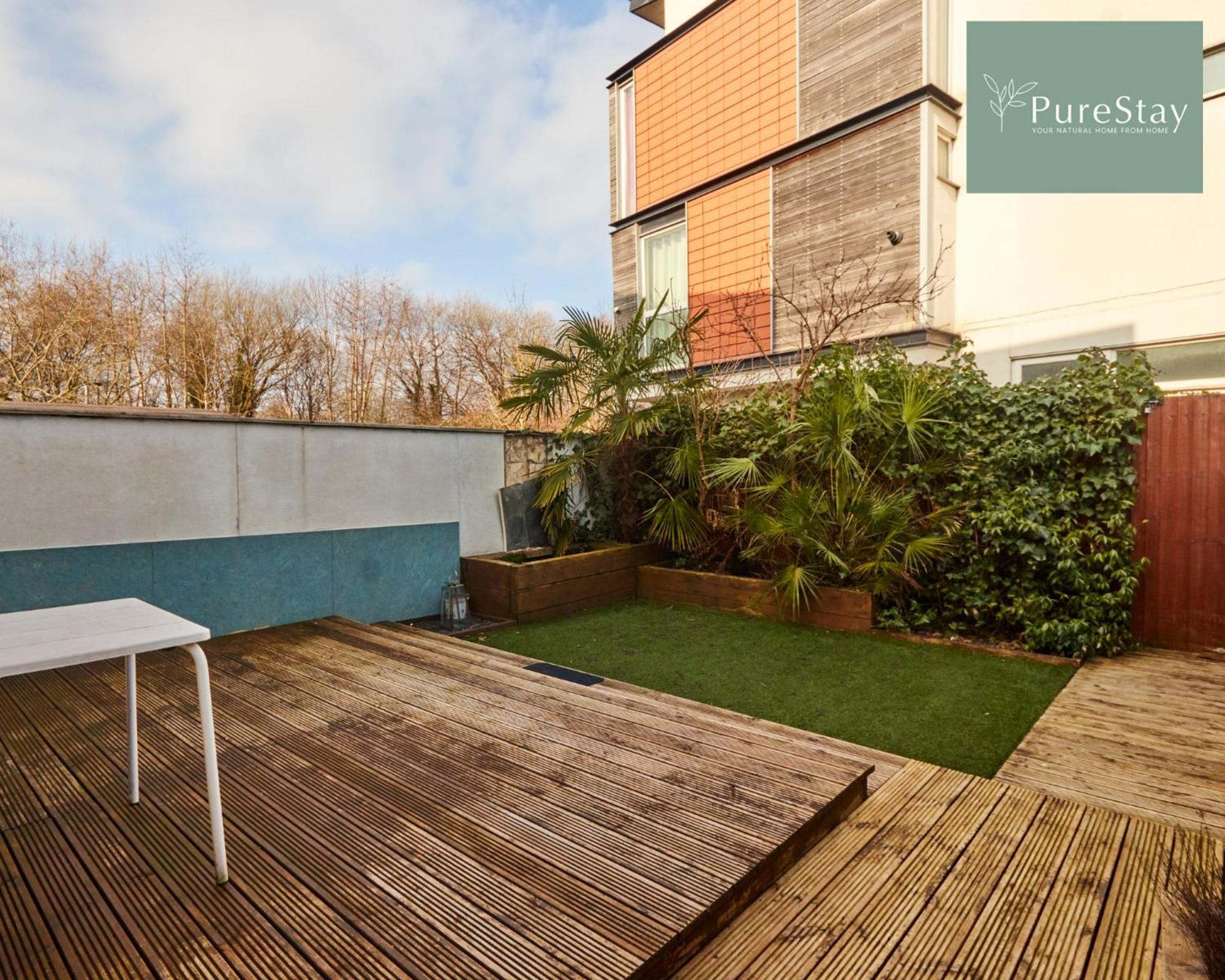 Superb House Manchester Near Etihad With Free Parking Sleeps 8 Luaran gambar