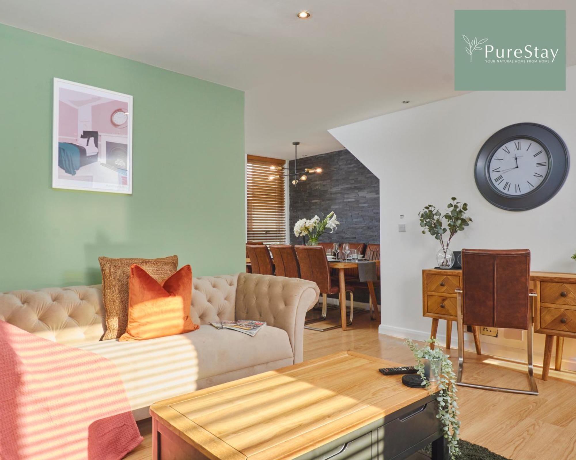 Superb House Manchester Near Etihad With Free Parking Sleeps 8 Luaran gambar
