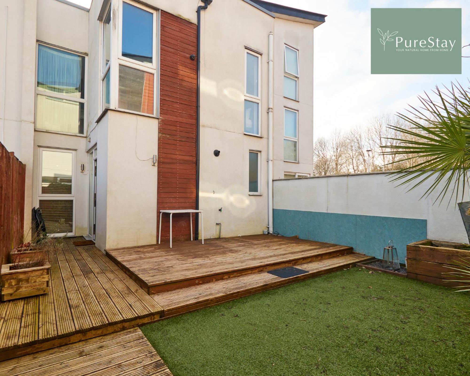 Superb House Manchester Near Etihad With Free Parking Sleeps 8 Luaran gambar