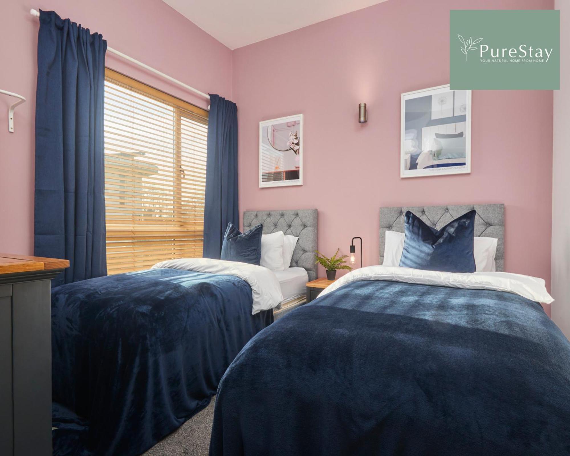 Superb House Manchester Near Etihad With Free Parking Sleeps 8 Luaran gambar