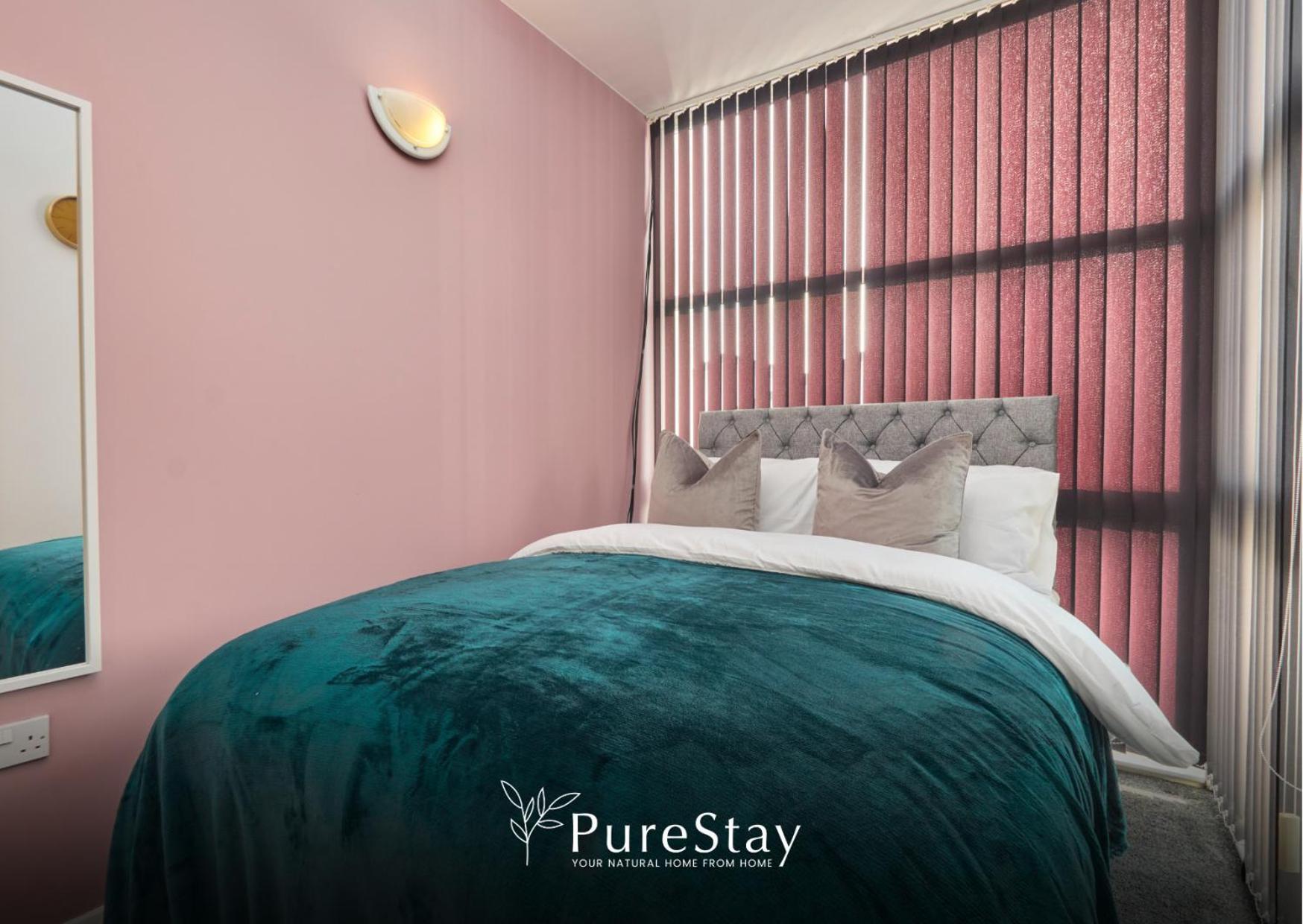 Superb House Manchester Near Etihad With Free Parking Sleeps 8 Luaran gambar